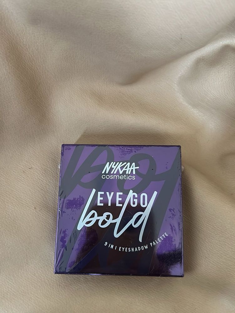 Nykaa Eye Go Bold 9-in-1 Eyeshadow Palette