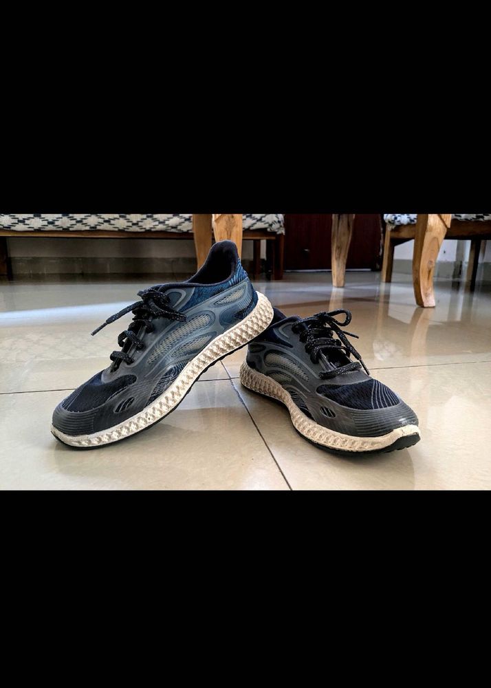 Stylish Blue Running Shoes