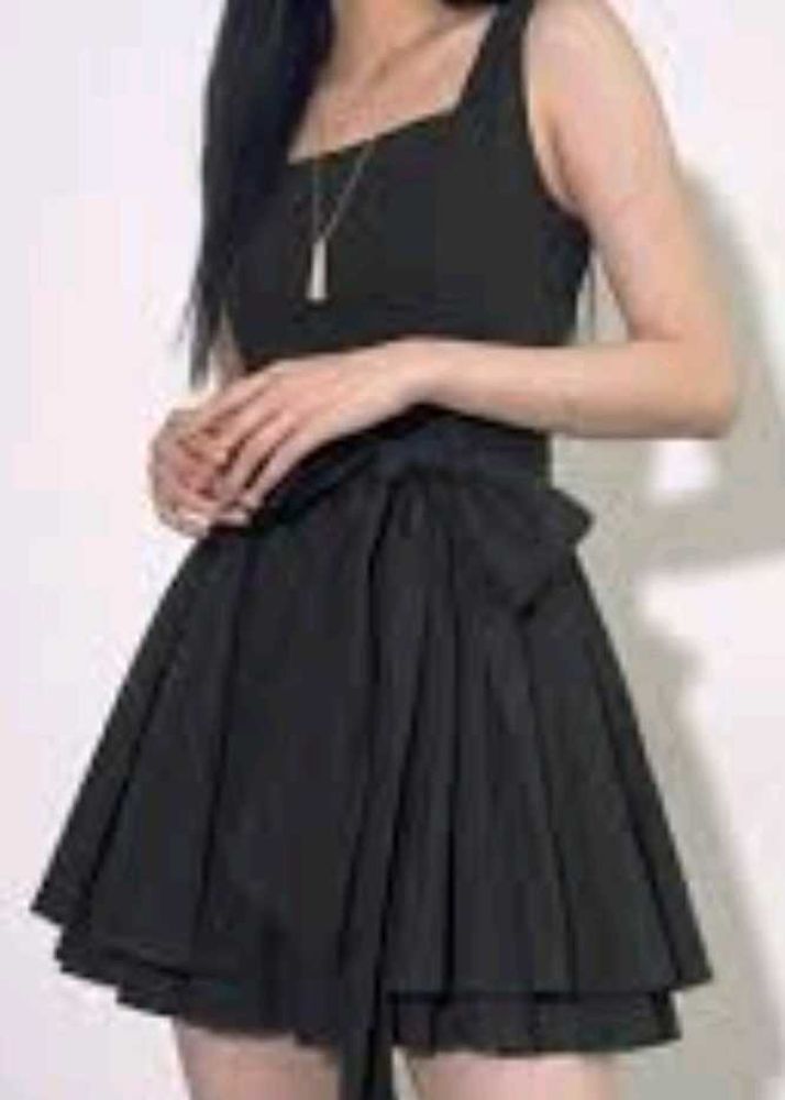 Chic Black Sleeveless Mini Dress