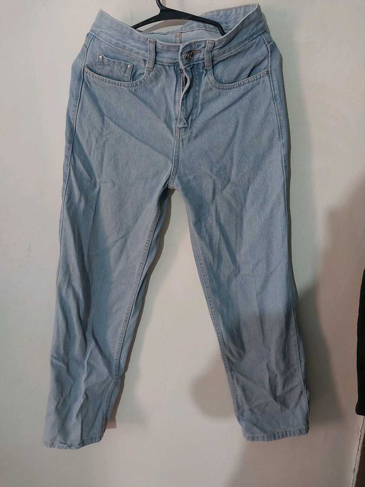 Light Wash High Waisted Jeans