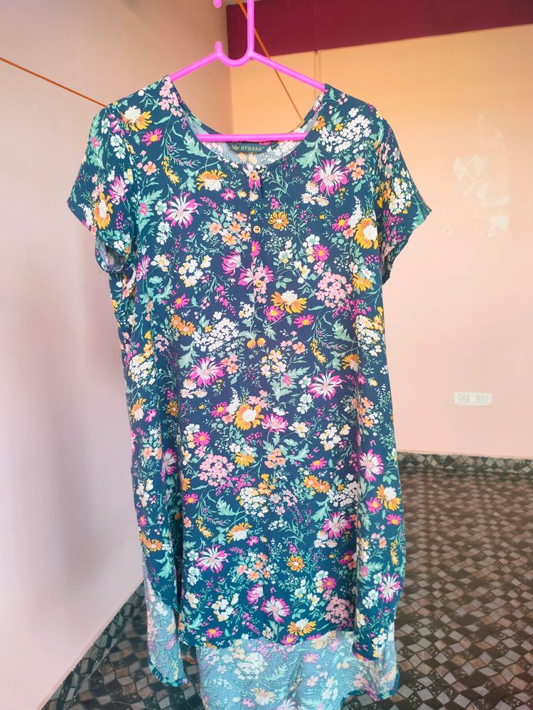 Avaasa XXL Asymmetric Multicolour KURTA