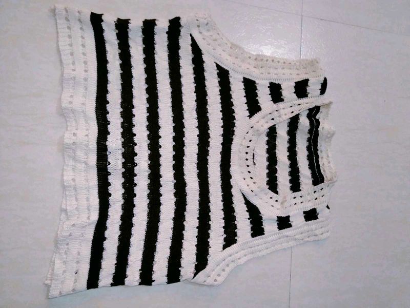 Black and White  Knit Top