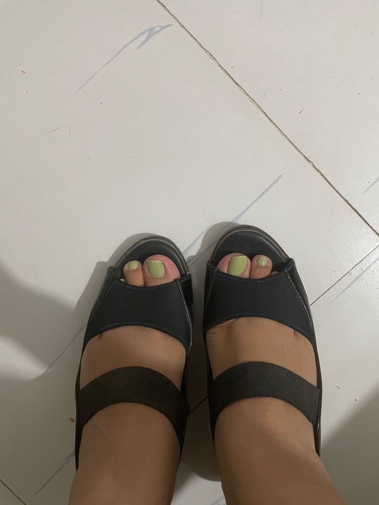 Black Strappy Flats