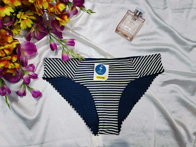 🇳🇿💫🎀Striped Women's Briefs
