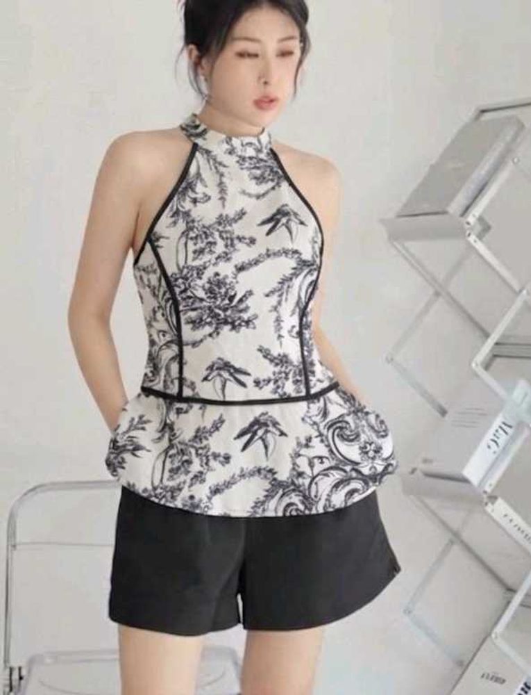 Stylish Halter Neck Peplum Top
