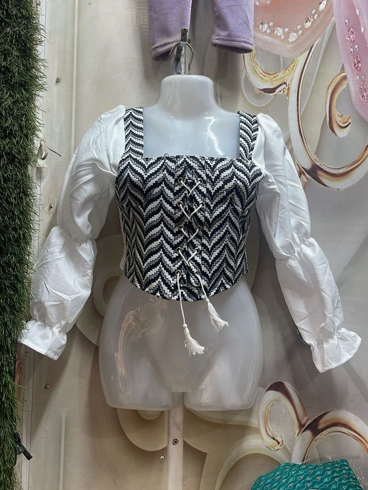 Chic Zigzag Pattern Crop Top