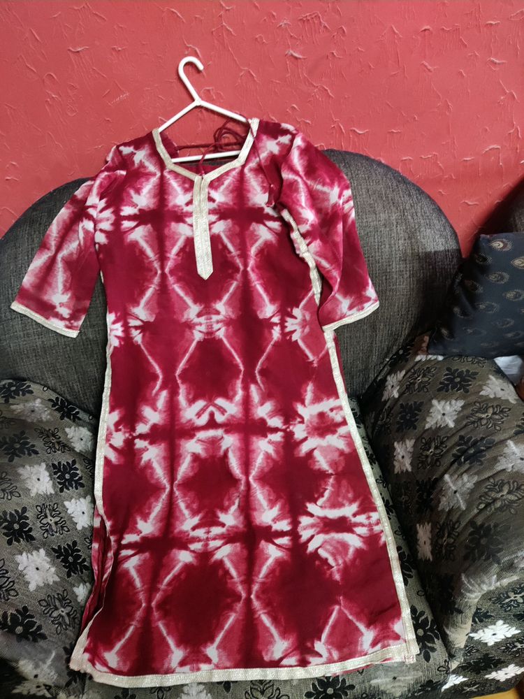 Tie-dye Maroon Xlsize Golden Lace