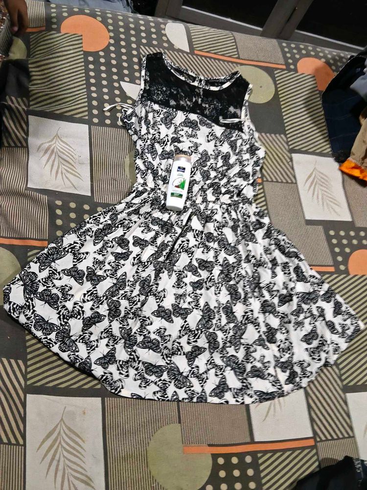 Butterfly  Sleeveless Dress and new shampoo f