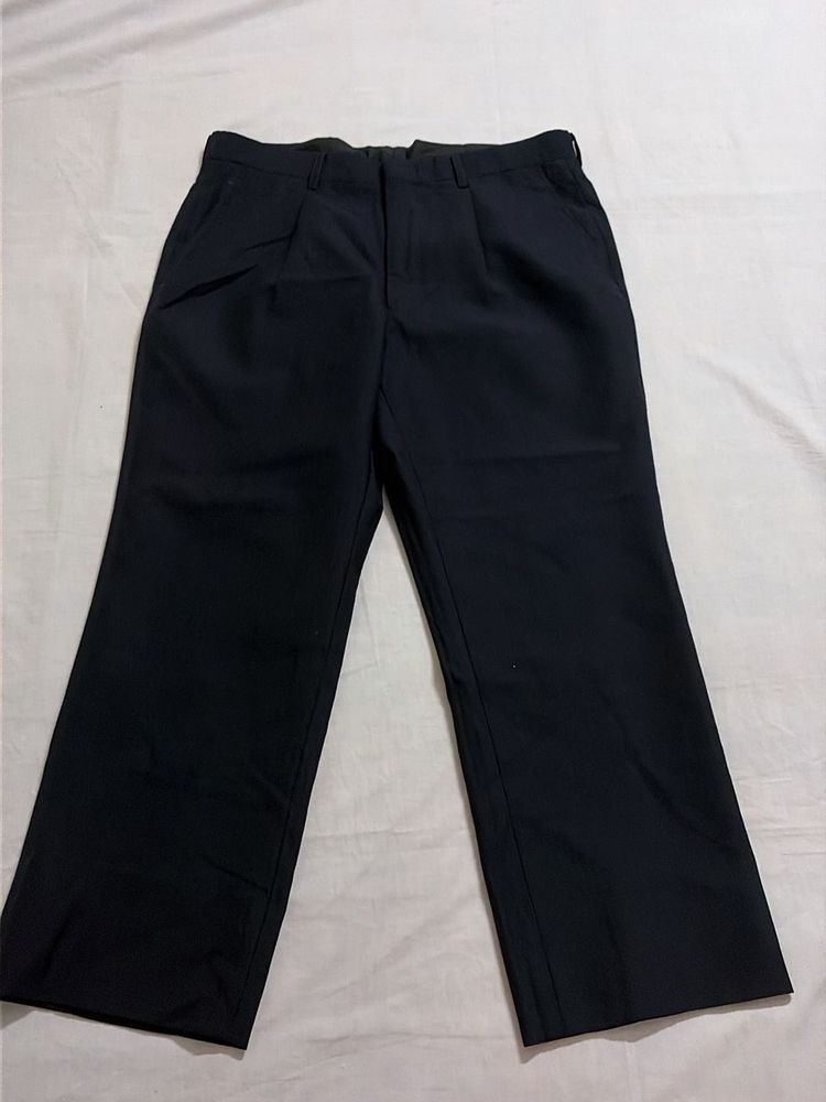 Unisex Classic Black Pleated Trousers