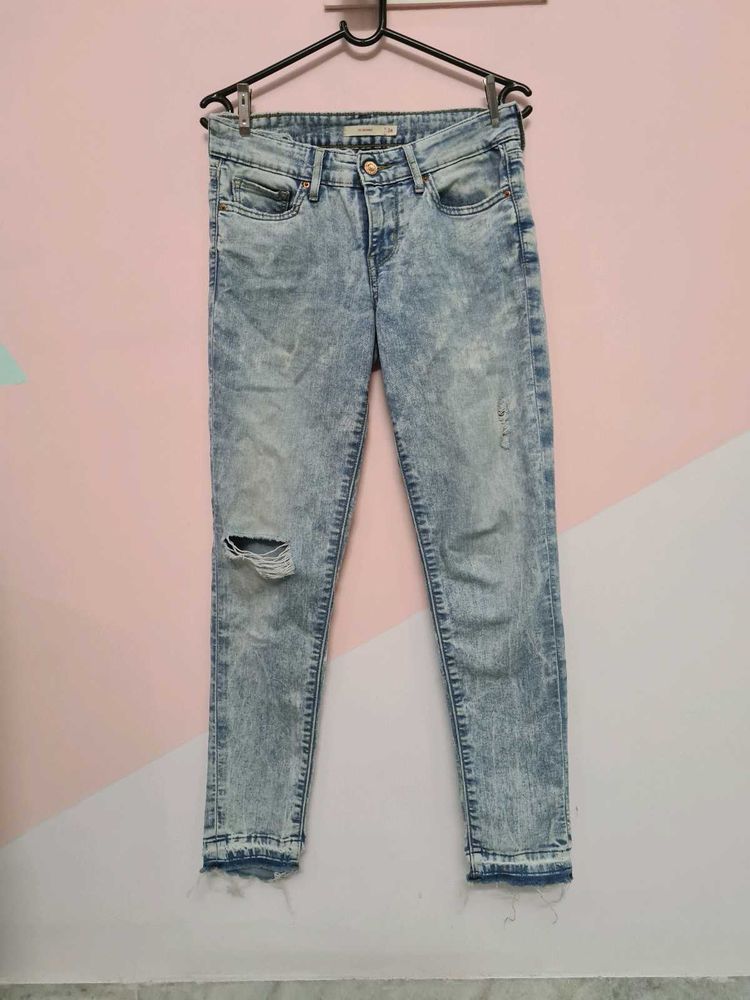 Levi's Distressed Jeans