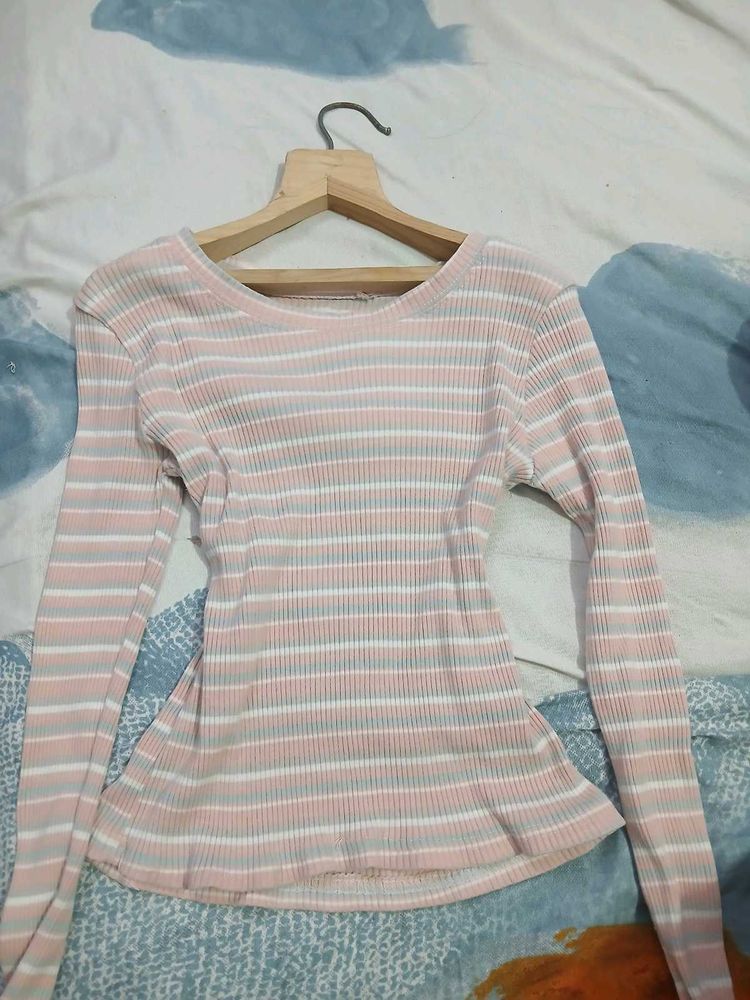 cute pink fitted top 🩷