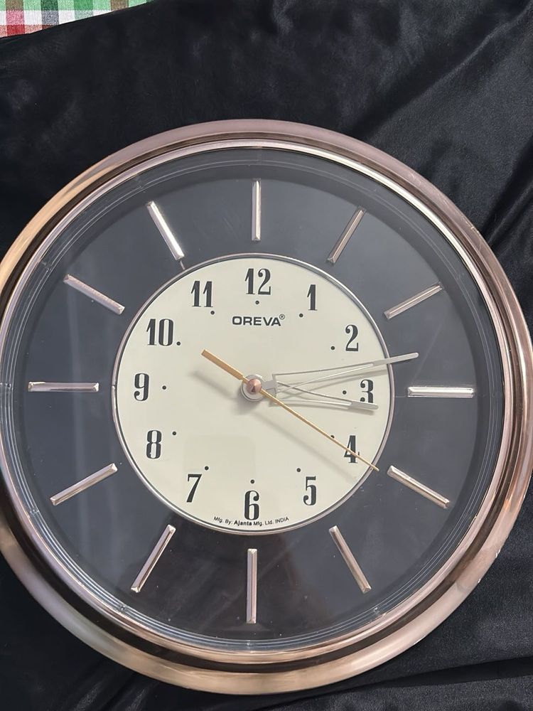 Oreva Analog Wall Clock