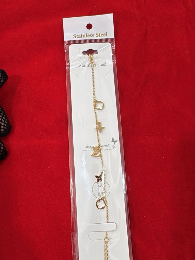 Chic Charm Bracelet