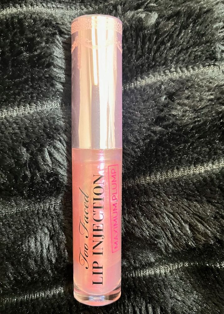 Too Faced Lip Injection Maximum Plump