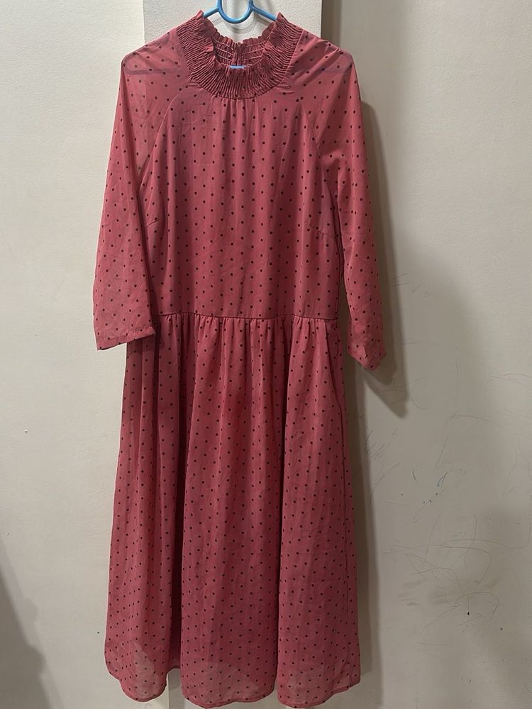 Chic Pink Polka Dot Midi Dress