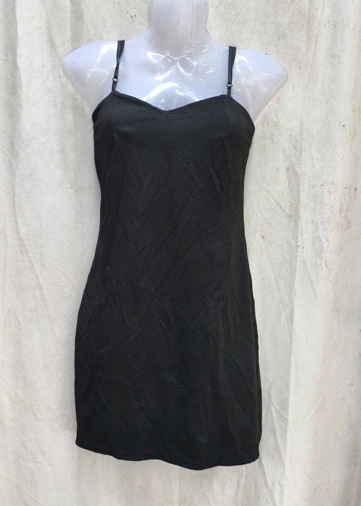 1468. Classic Black Slip Dress
