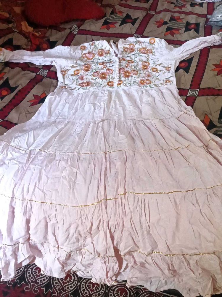 Embroidered Tiered Kurta
