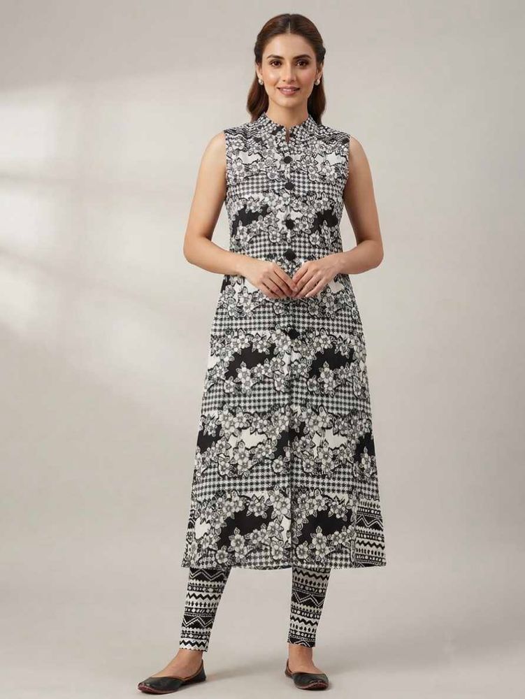 Chic Black &amp; White Ethnic Kurta Set