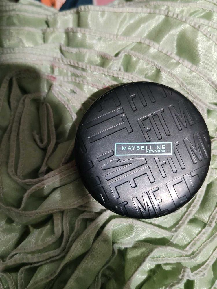 Maybelline Fit Me Foundation Compact