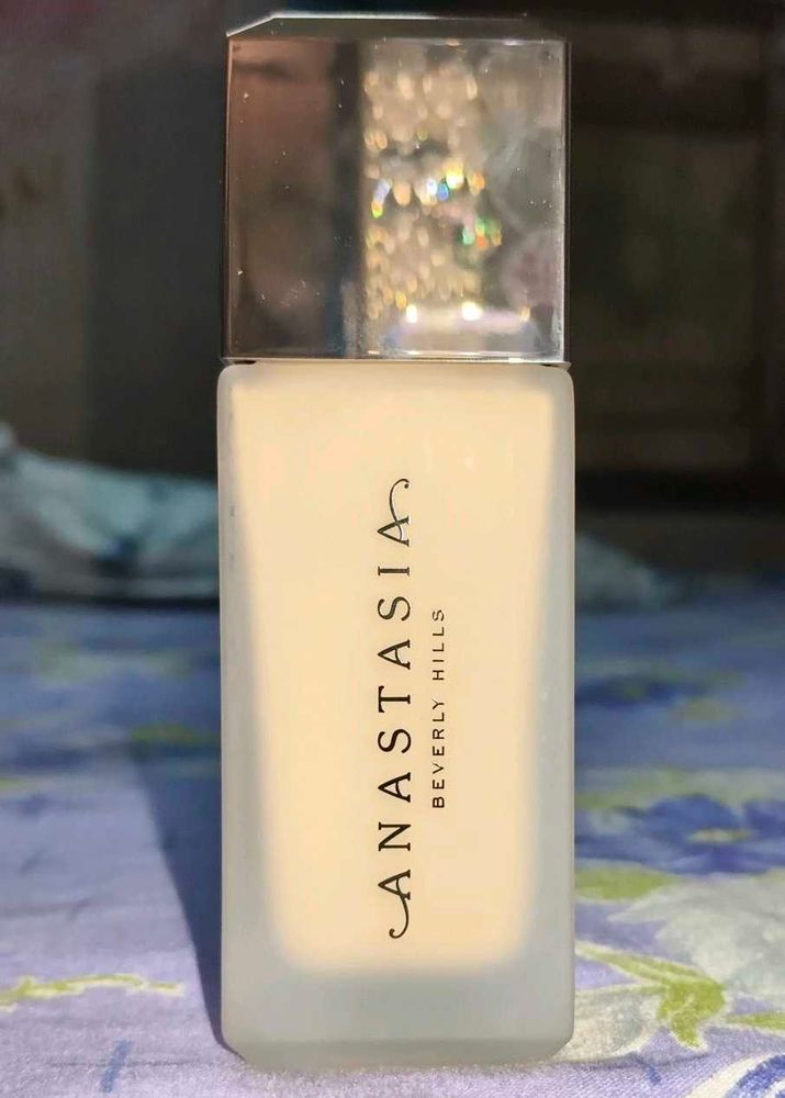 Anastasia Beverly Hills Impeccable Foundation