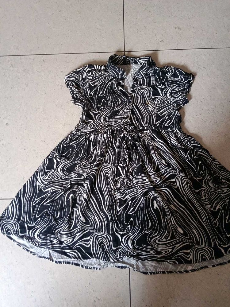 Black &amp; White Swirl Print Dress
