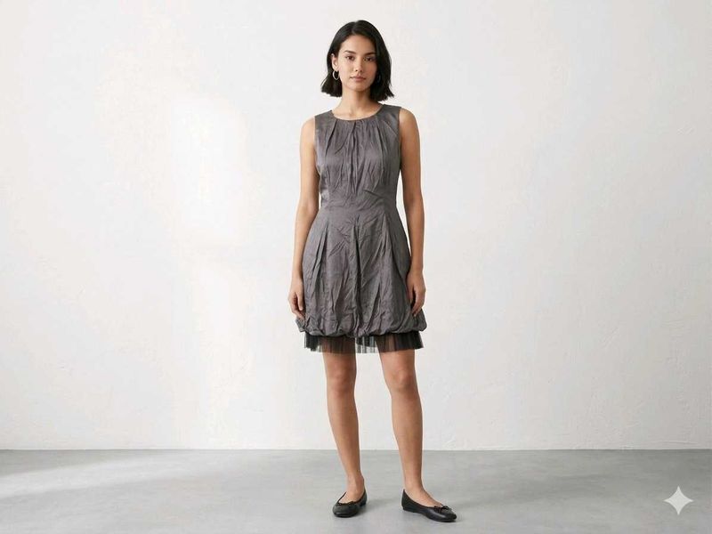Chic Grey Sleeveless Bubble Hem Dress