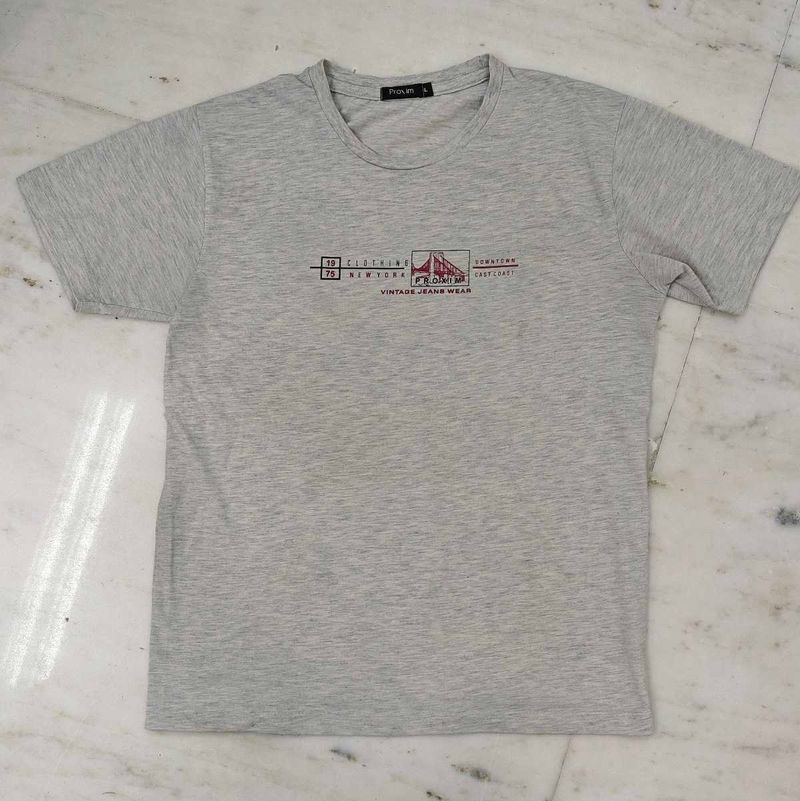 Gray Graphic T-Shirt - Vintage Jeans Wear