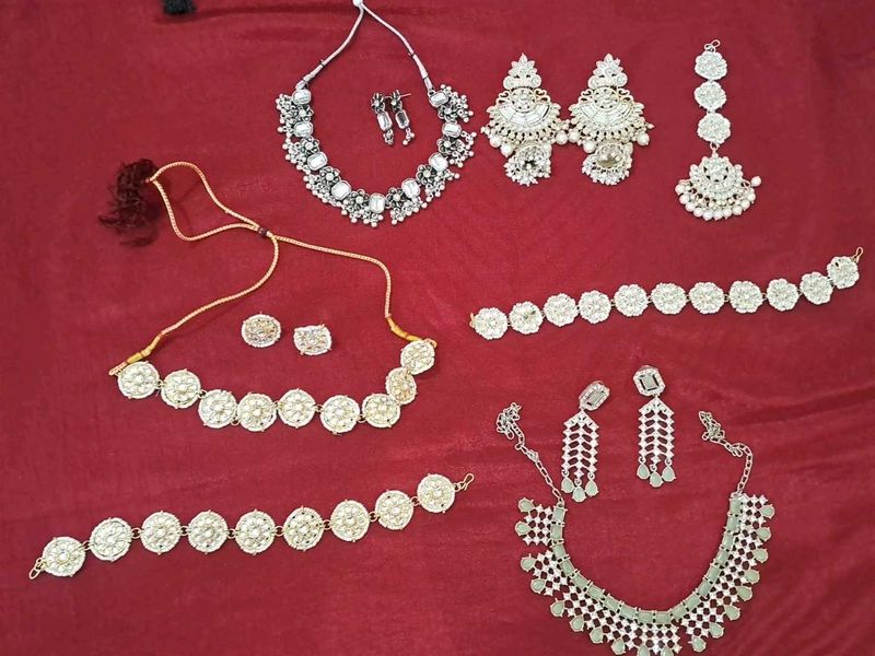 Elegant Indian Jewelry Set