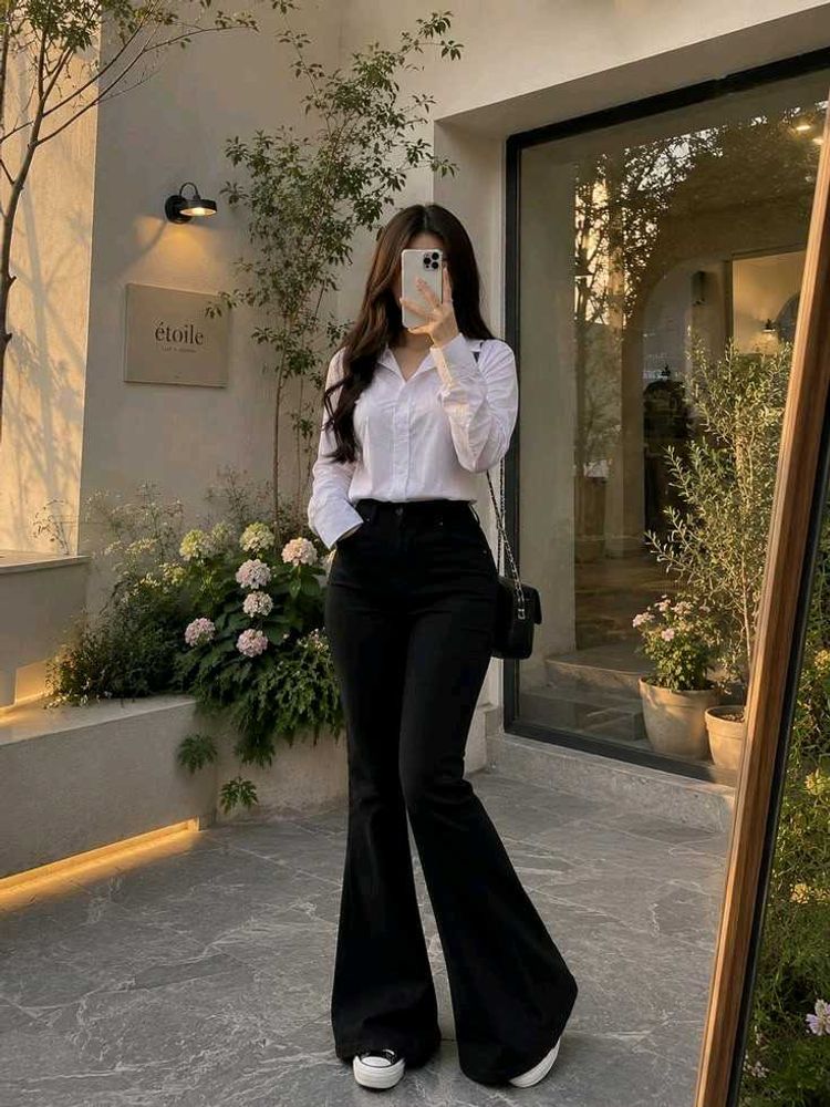 Stylish Black Flare Jeans