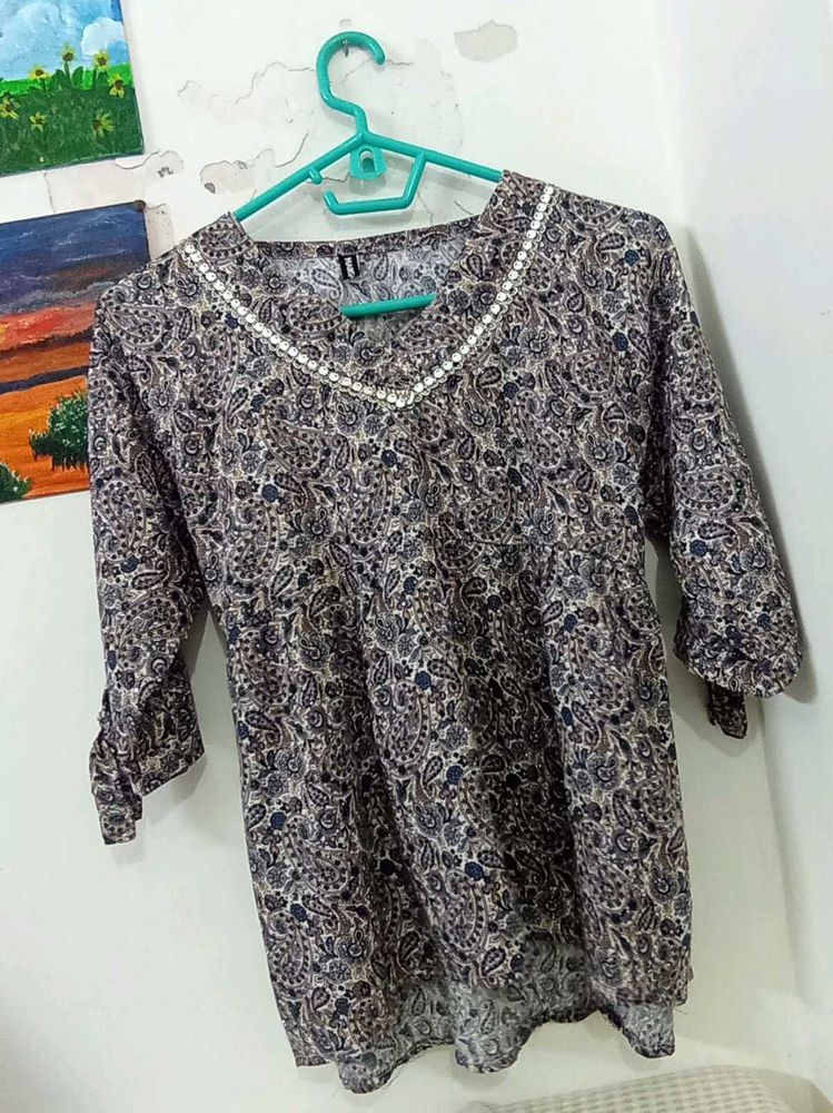 Paisley Print V-Neck Kurta
