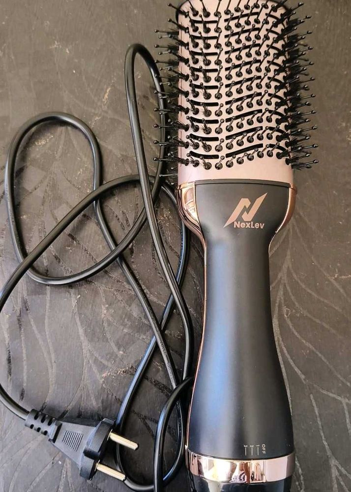 NexLev Ionic Volumizer Brush