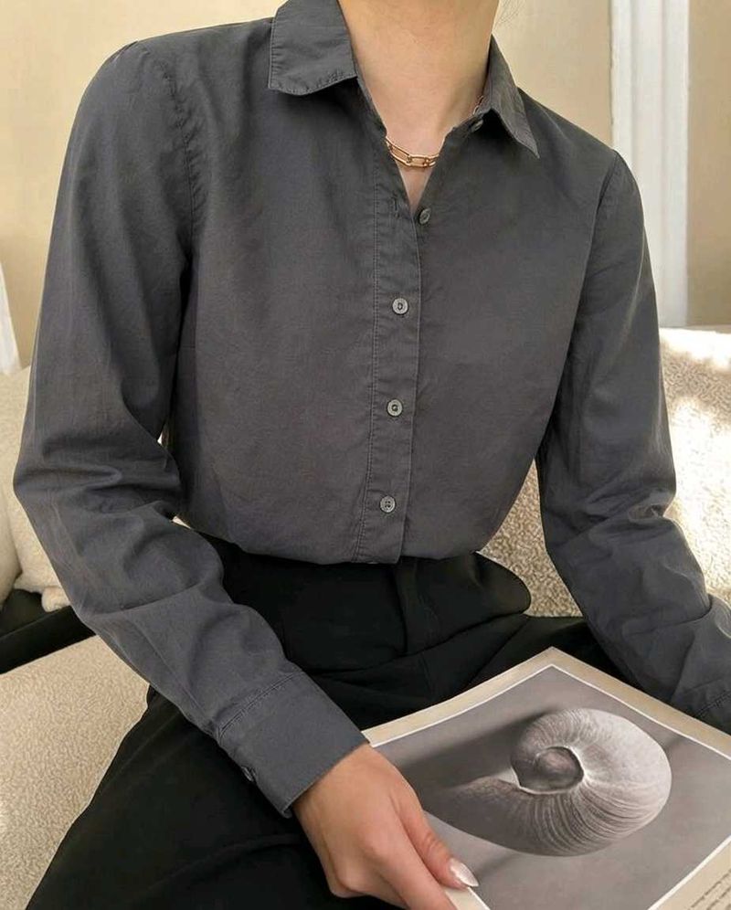 New with tag Classic Black Button-Up Shirt