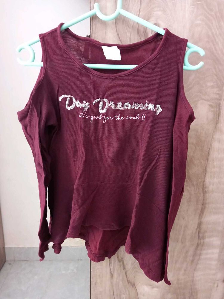 Burgundy "Day Dreaming" Graphic Tee