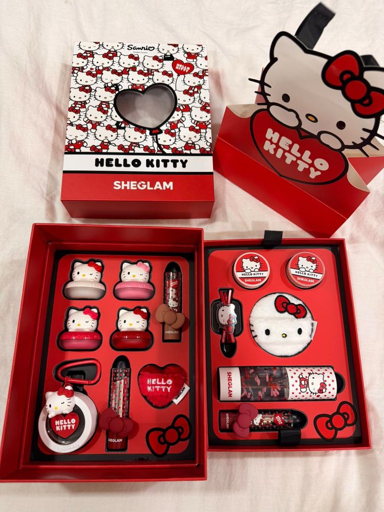 Hello Kitty x Sheglam makeup box