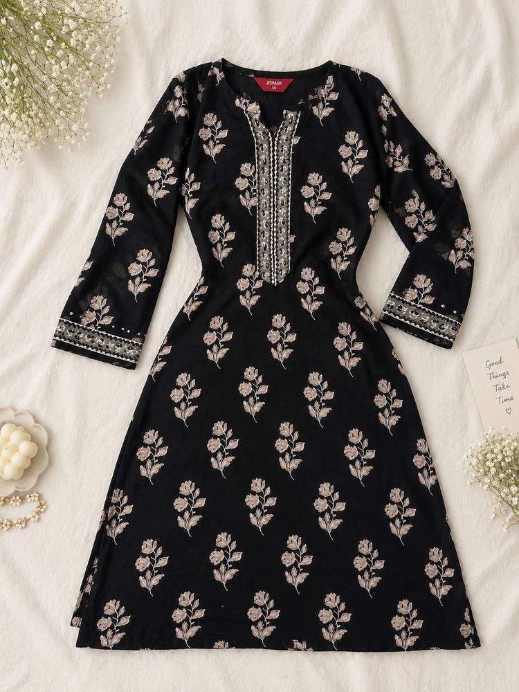 Elegant Black Floral Kurta