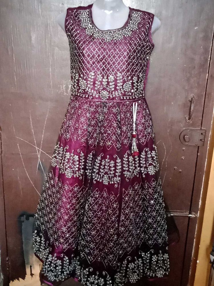Elegant Ethnic Gown only chain damage
