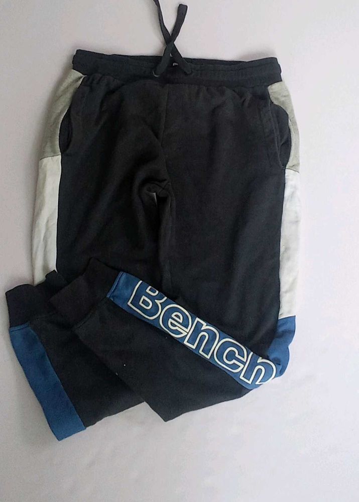 Bench Joggers with Logo Detail