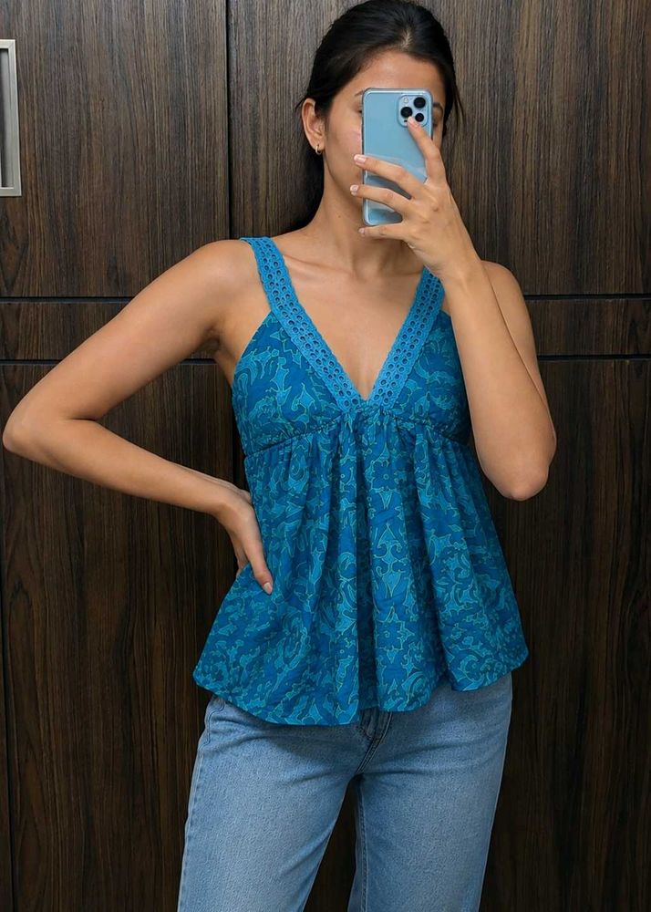 Chic Blue Floral Print Sleeveless Top