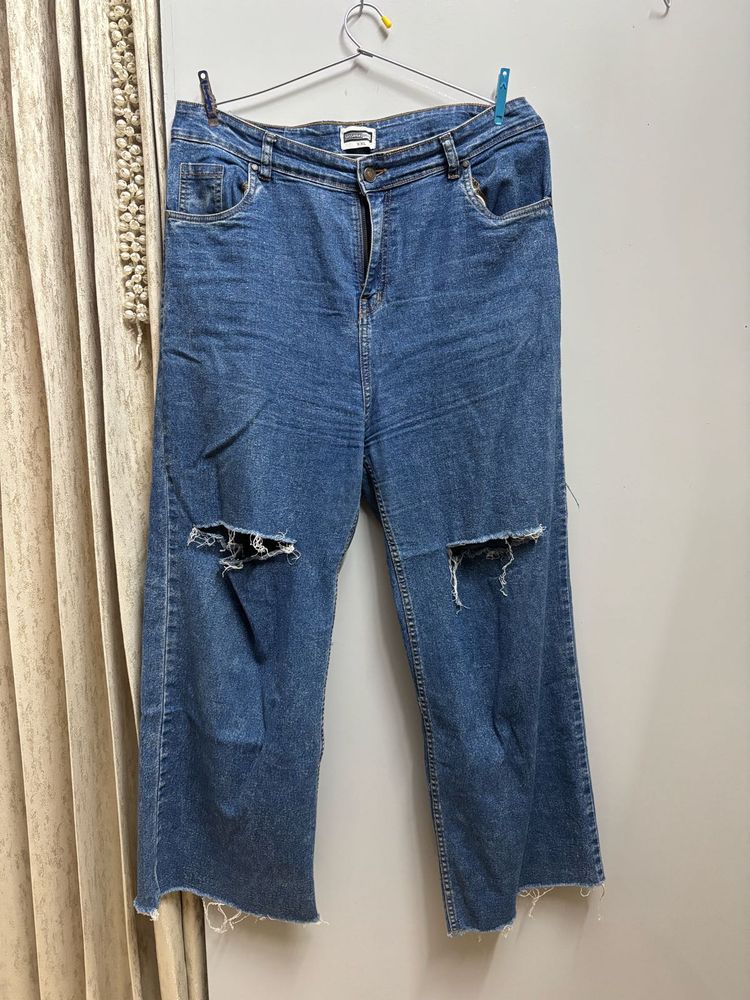 Ripped Wide Leg Denim Jeans
