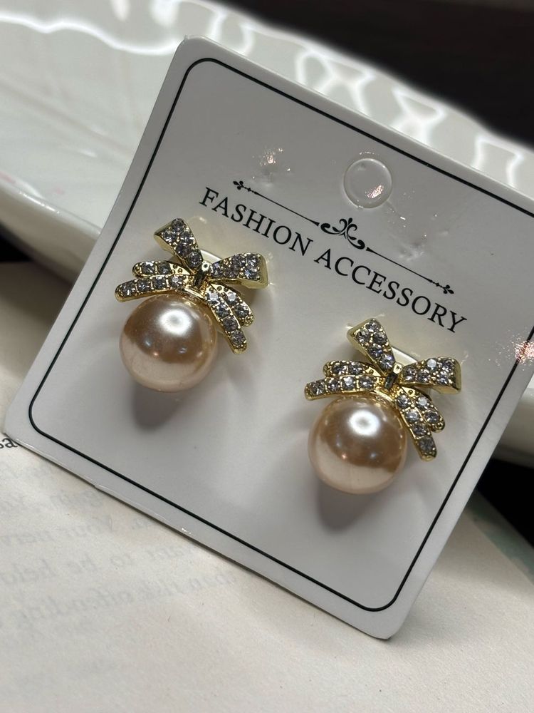 Pearl Bow Stud Earrings