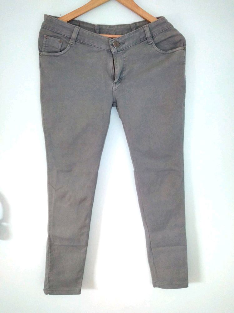 💥 Price Drop 💥Unisex Jeans