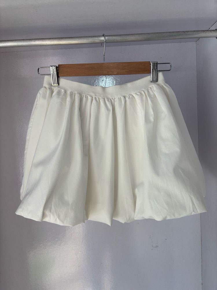 Chic White Bubble Skirt