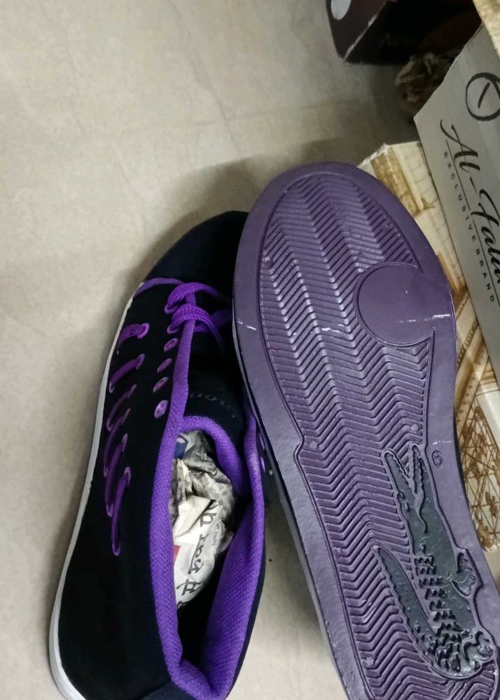 Stylish Black &amp; Purple Sneakers