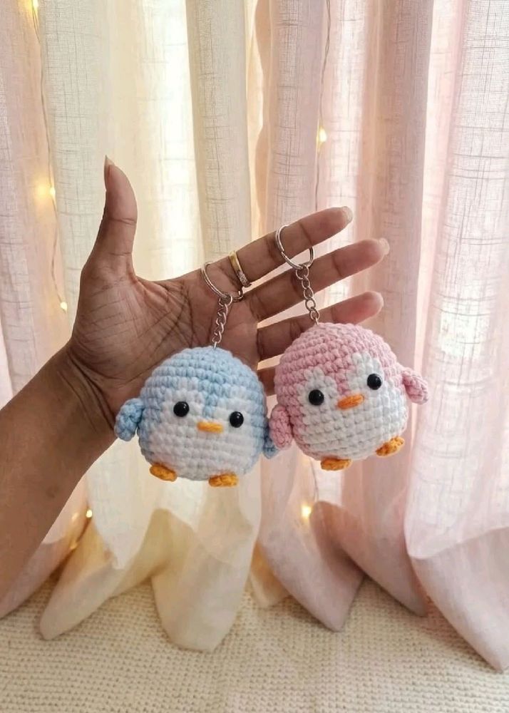 Cute Crochet Penguin Keychain(1-₹99)