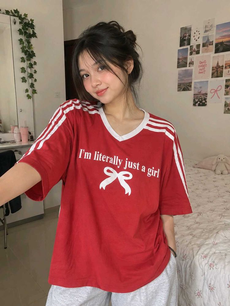 TRENDING🔥🔥 RED JERSEY T-SHIRT