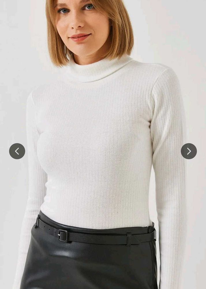 Ribbed Turtleneck Long Sleeve Top
