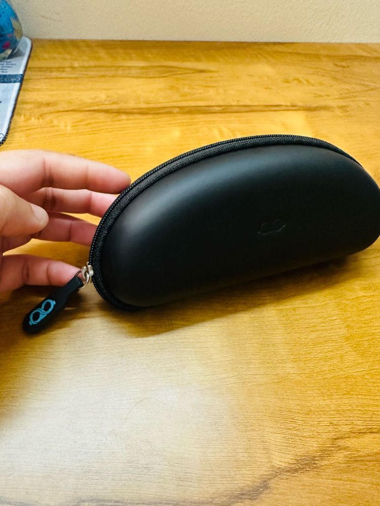 Lenskart hard Shell sunglasses case