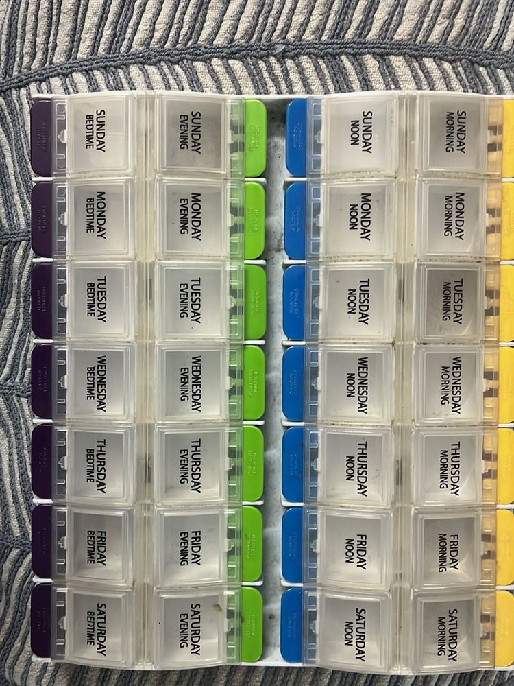 Medicine organiser Pill box 28 days