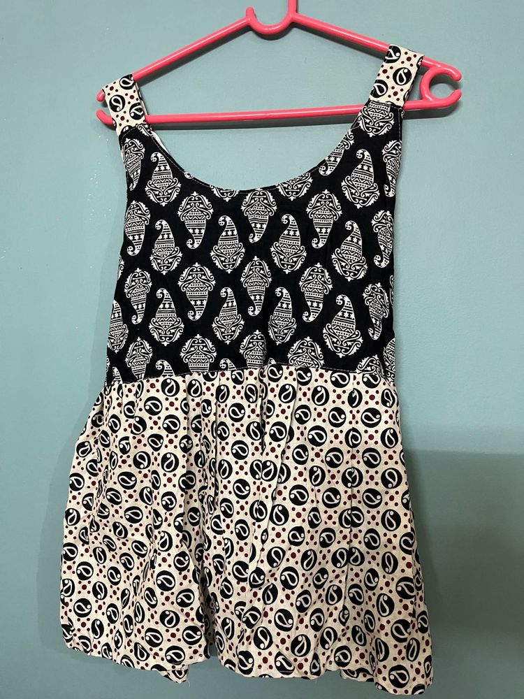 B1G1 Short sleeveless kurti