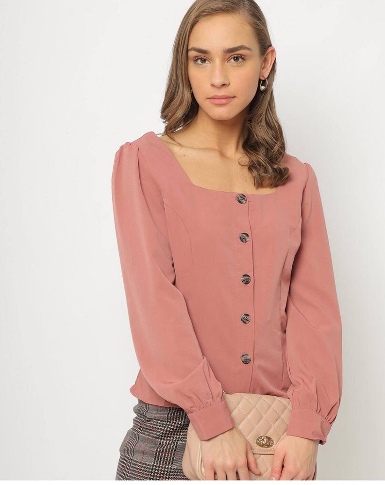 Chic Pink Square Neck Button-Up Top